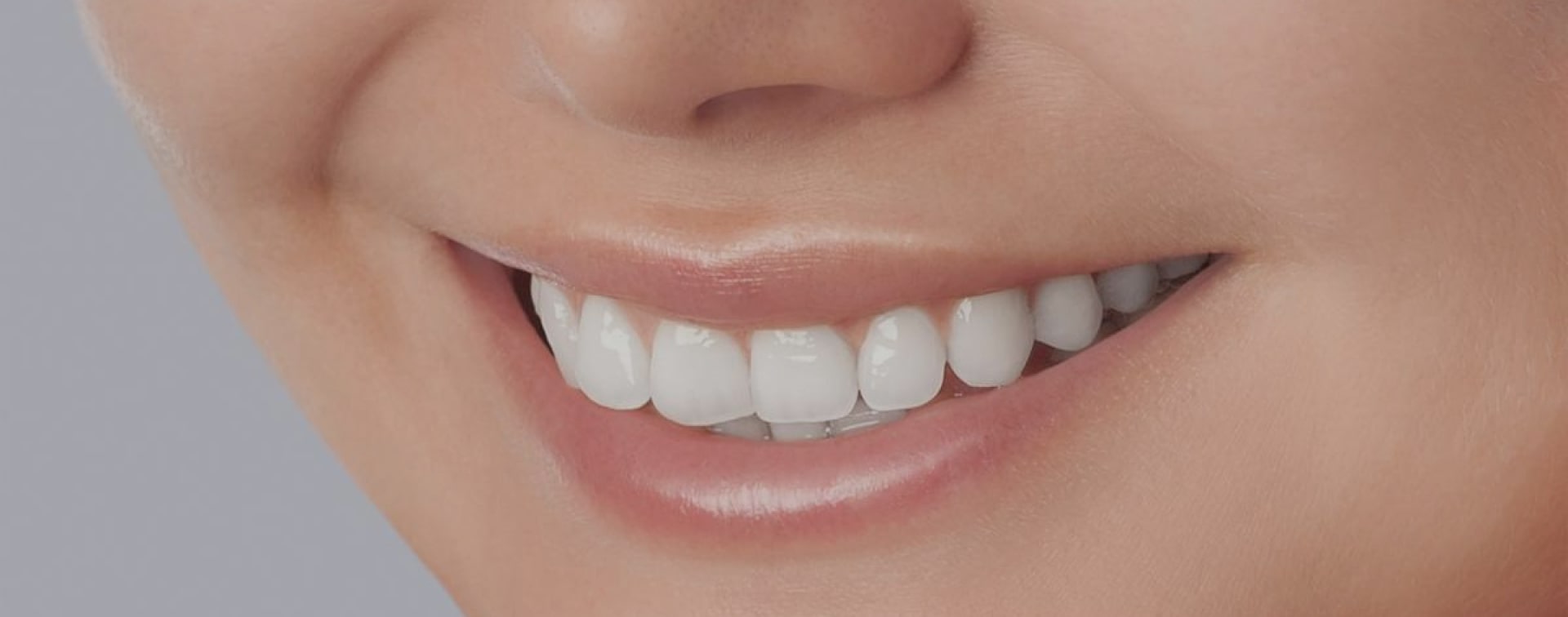 Achieve a perfect smile - Porcelain - Dr Hardy